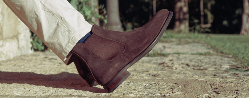 The Mendoza Chelsea in Dark Brown Suede